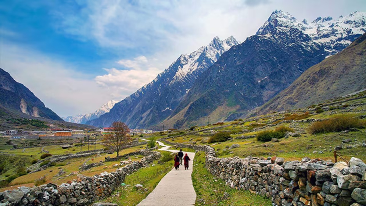 Hill Station Escapes (Cool & Refreshing)