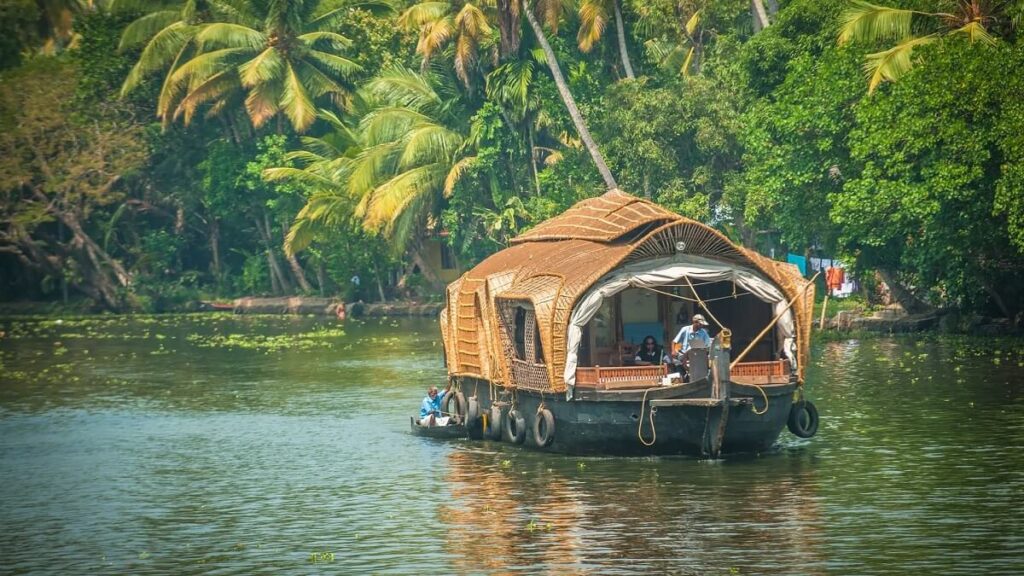 Kerala Backwaters – Alleppey & Kumarakom