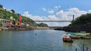 Nearest Railway Station to Omkareshwar – A Complete Travel Guide