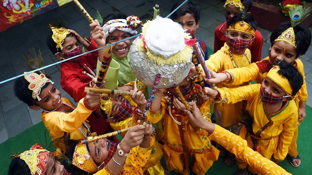 Dahi Handi (Krishna Janmashtami)