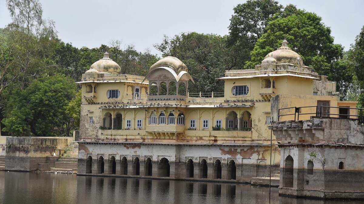 Sukh Mahal – Kipling’s Retreat by the Lake