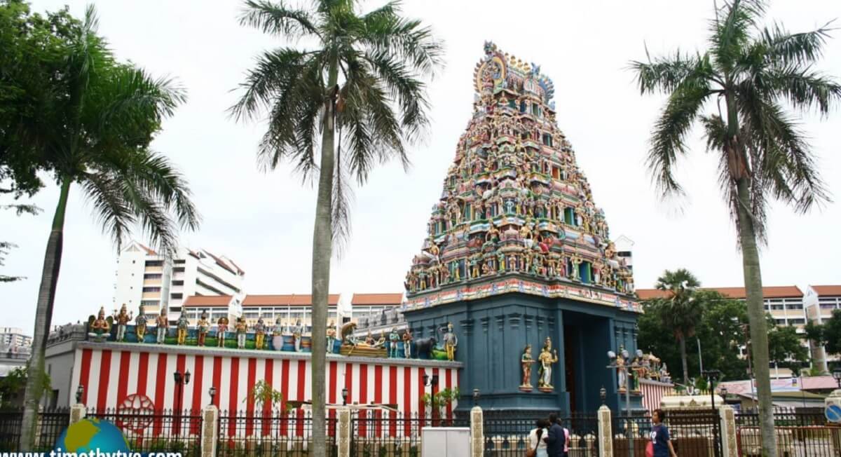 Sri Srinivasa Perumal Temple – A Peaceful Shrine in Little India