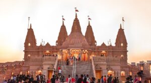 Top 5 Temple Etiquette Tips Every Traveller Should Know in India