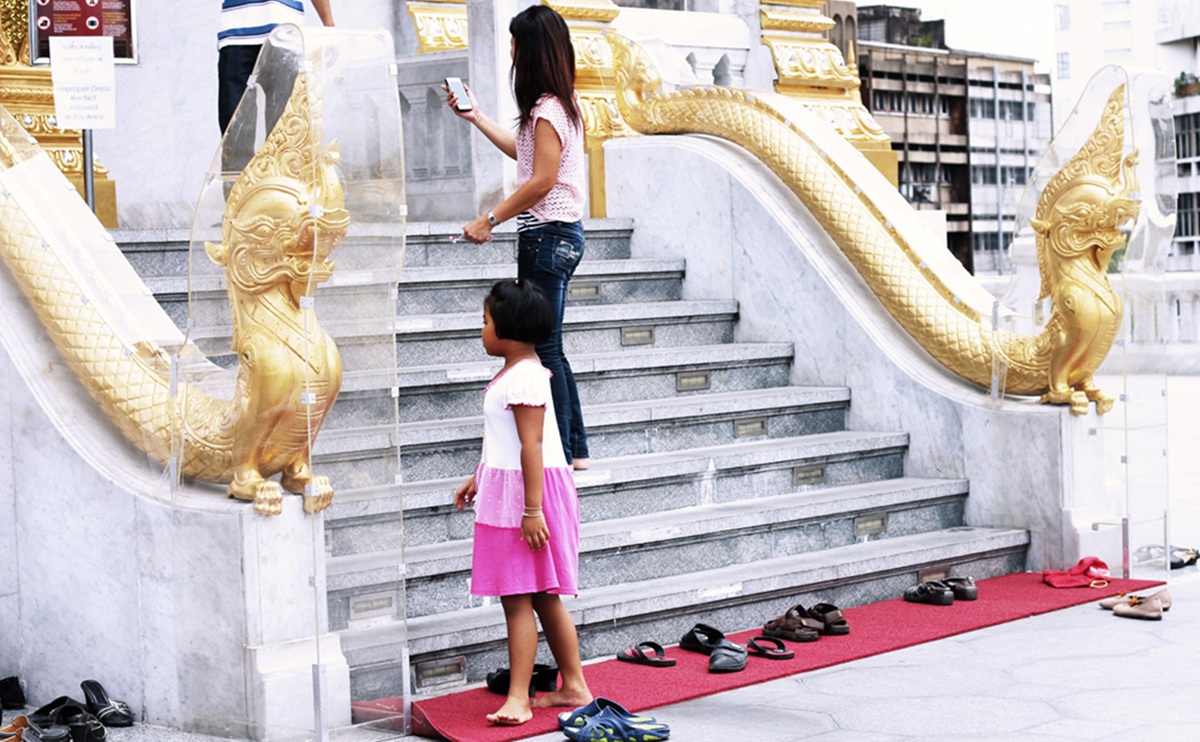 Remove Shoes Before Entering