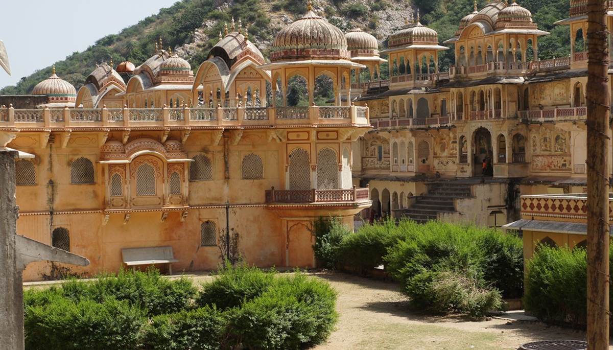 Religious Rituals and Festivals at Galtaji