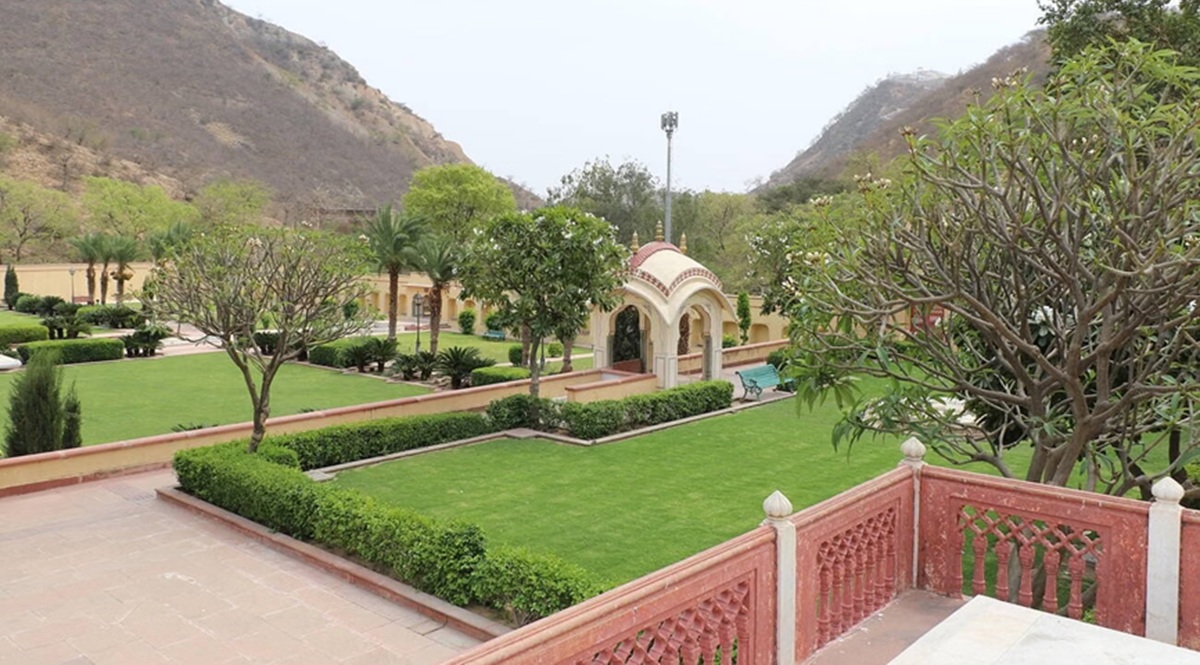 Visitor Information for visit Sisodia Rani ka Bagh