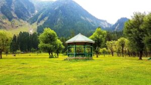Kashmir in September: Weather, Best Places to Visit, Things to Do, Travel Tips