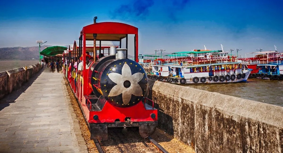 Suggested One Day Itinerary – Mumbai to Elephanta Caves