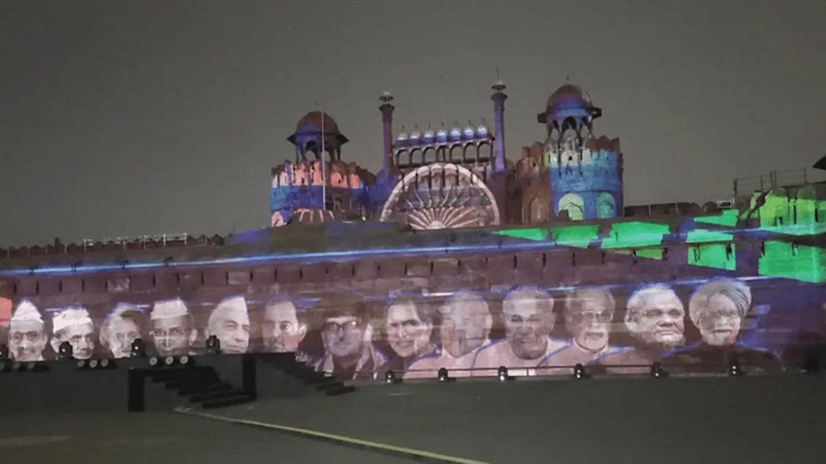 What Else Can You Do Around Red Fort in the Evening?