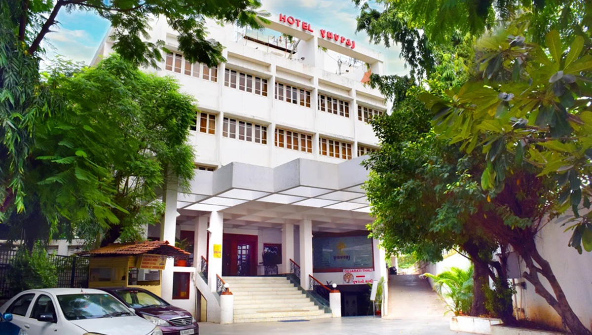 Family-Friendly Hotels & Service Apartments