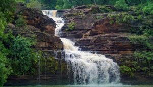 What Are Popular Waterfalls to Visit in Madhya Pradesh?