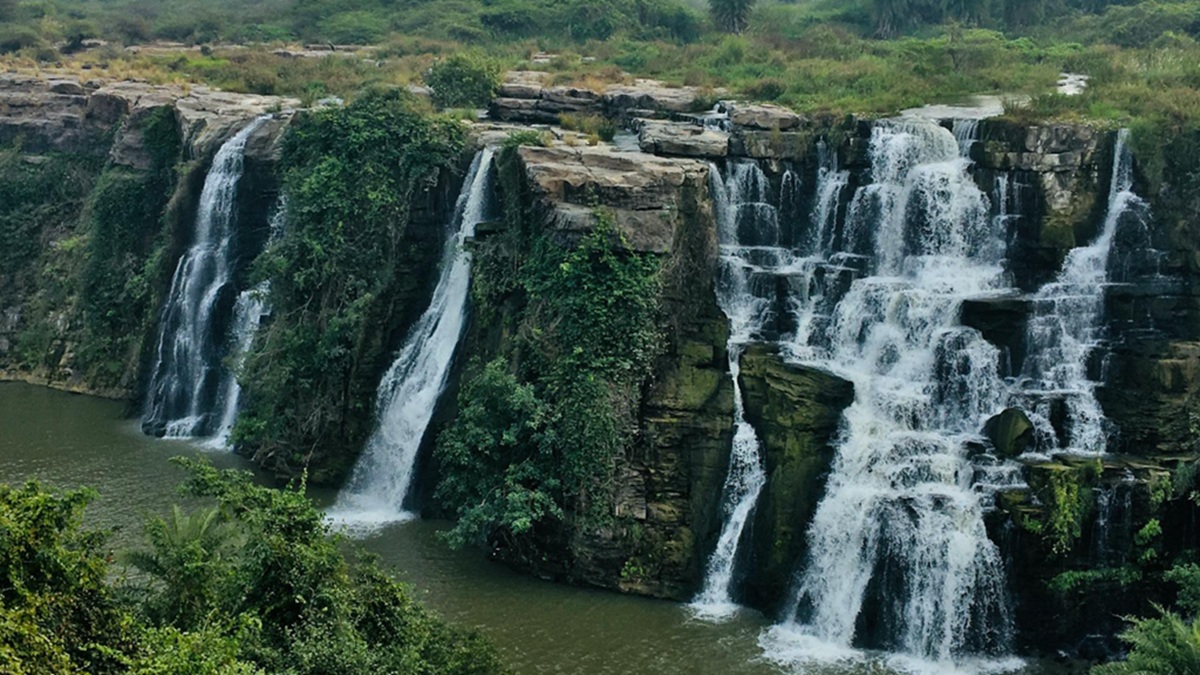 Why waterfalls in MP are worth your time