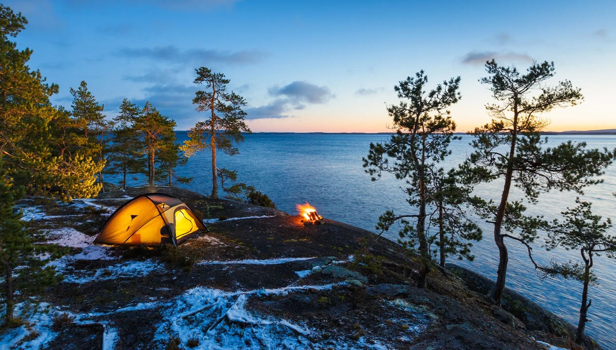 Top Activities to Enjoy While Winter Camping