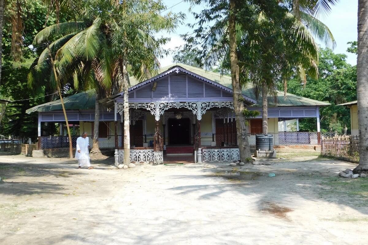 Auniati Satra Majuli