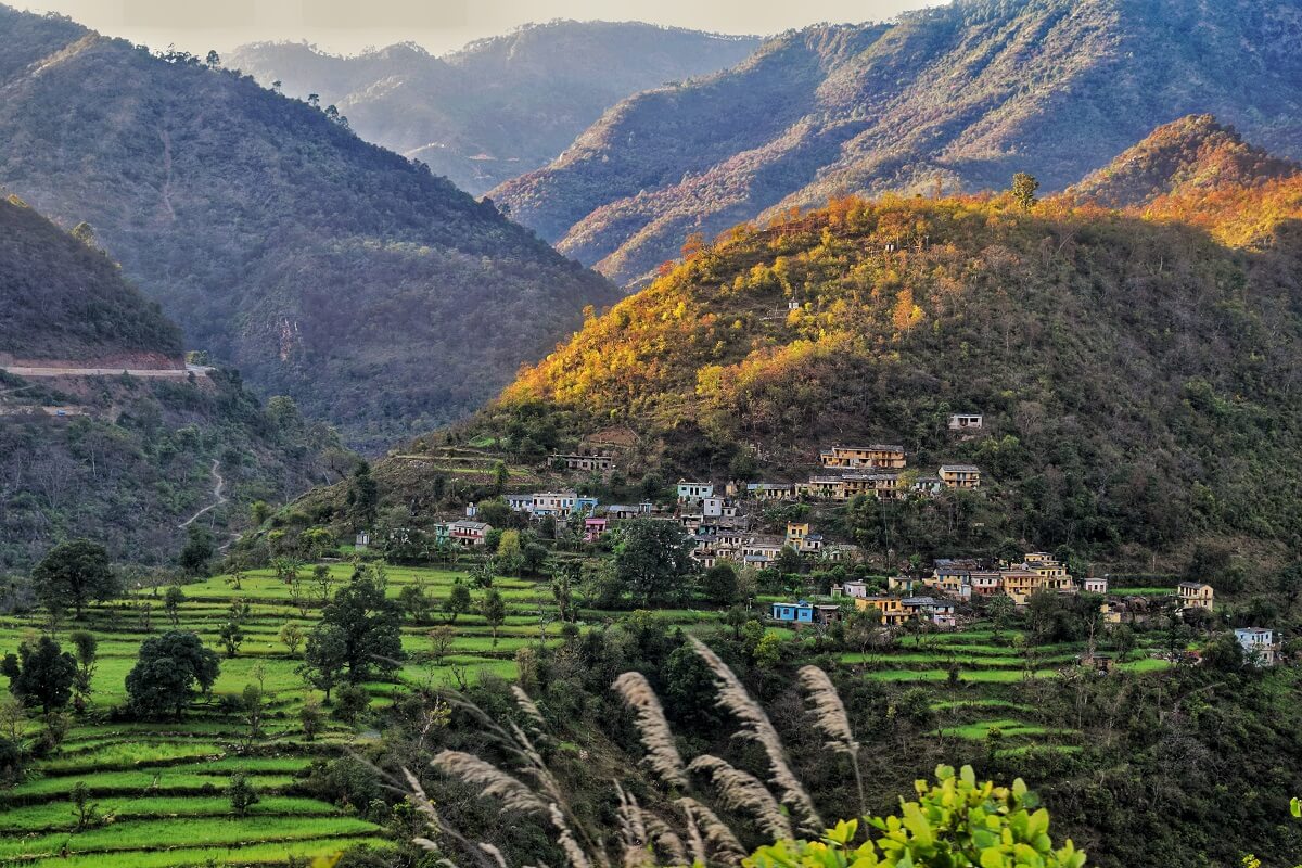 Tarikhet Village