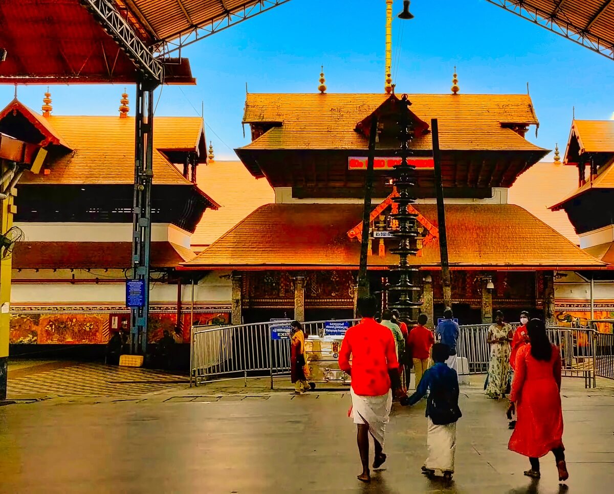 Guruvayur Sri Krishna Temple Thrissur