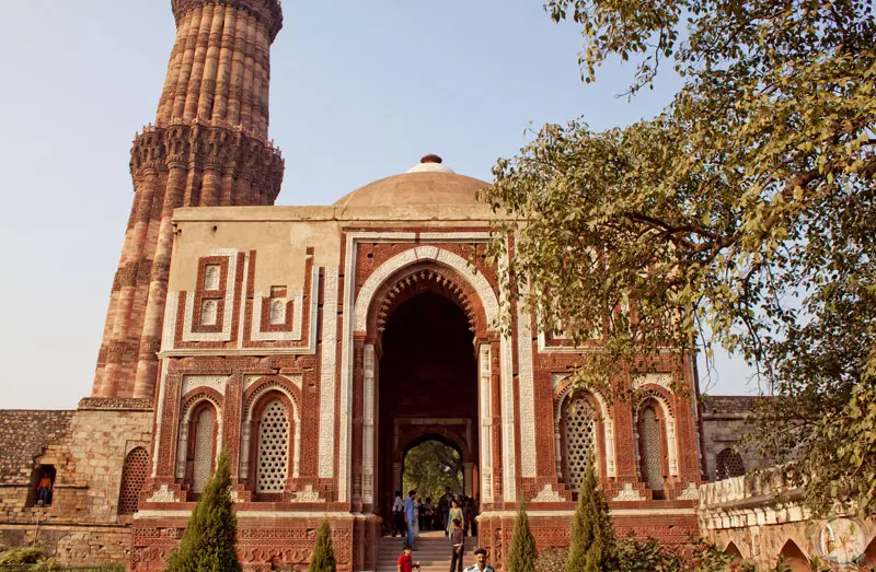 Alai Darwaza