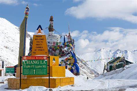 Chang La Pass