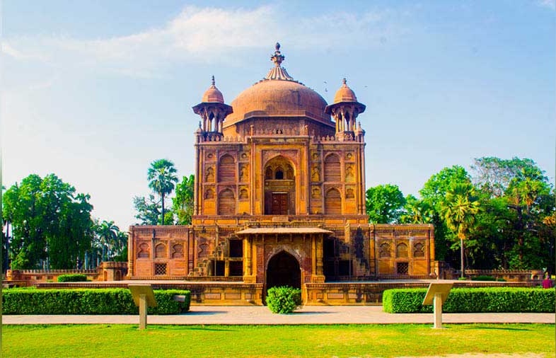 Khusro Bagh